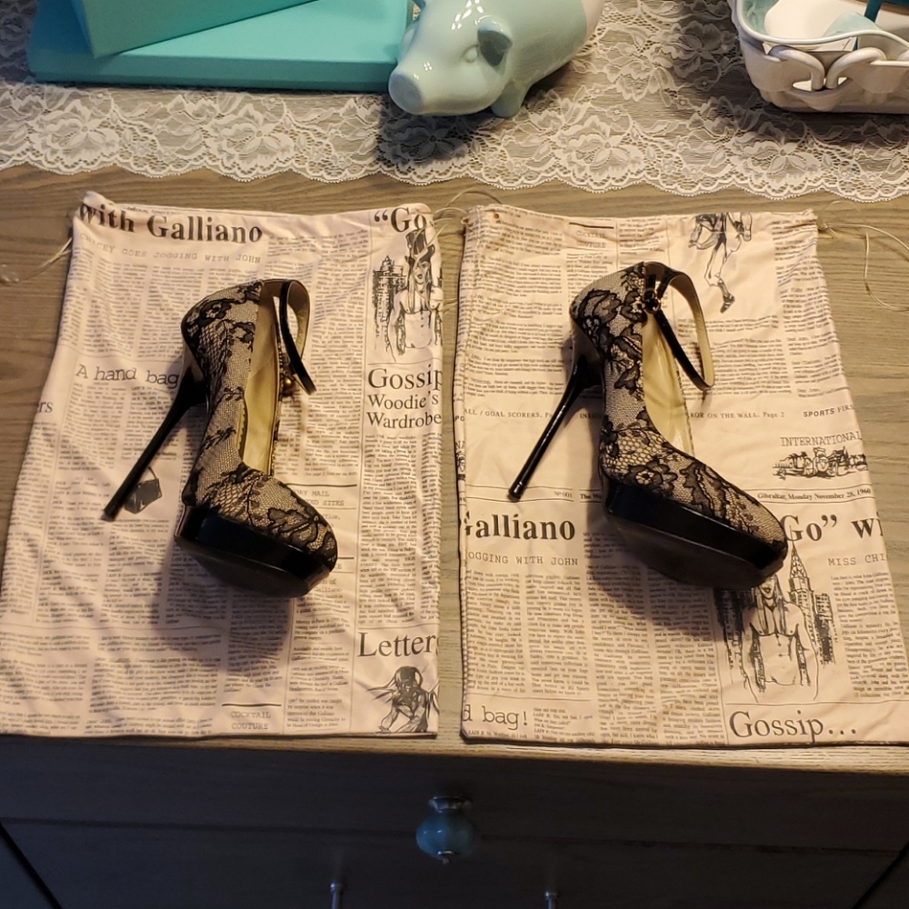 Authentic Vintage John Galliano Lace Pumps - Picture 2 of 16